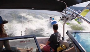 double wake boats kayaking wave