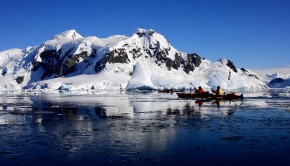 Antartica sea kayaking Paddle World