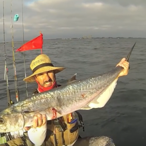 28lb Kingfish!! - kayak fishing zone.