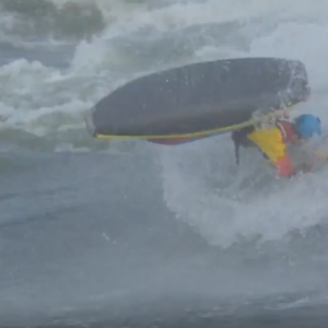 Big wave kayaking on the White Nile, Uganda ??
