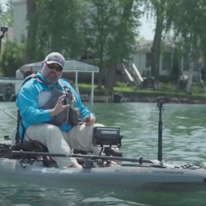 How to Anchor in Deep Water While Standing | Kayak Bass Fishing