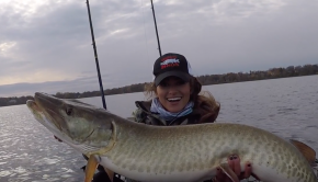 FINALLY! Chasing FALL GIANTS -- ALONE from Kayak (Live Bait!)