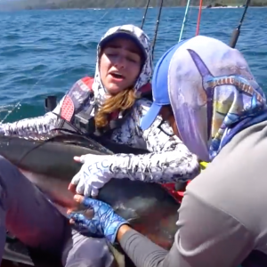 Kayak Fishing: Natalie‘s First Roosterfish (INSANE Fight!)
