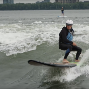 Stand Up Paddleboarding and Surfing in Montréal
